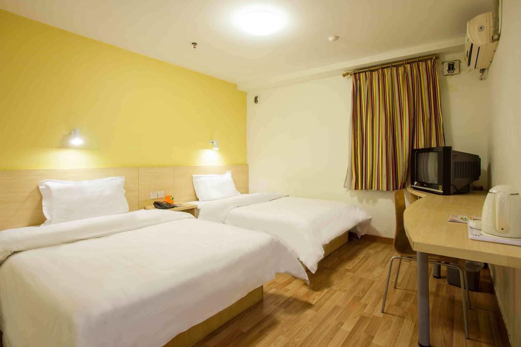 7Days Inn Heyuan Cultrual Palace Renren Le חדר תמונה